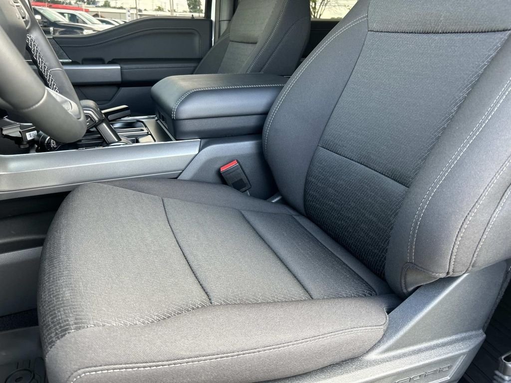 Certified Used 2026 Oxford White Ford XLT image 28