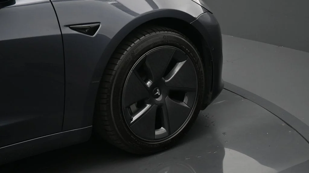 Used 2021 Gray Tesla Standard Range Plus image 6