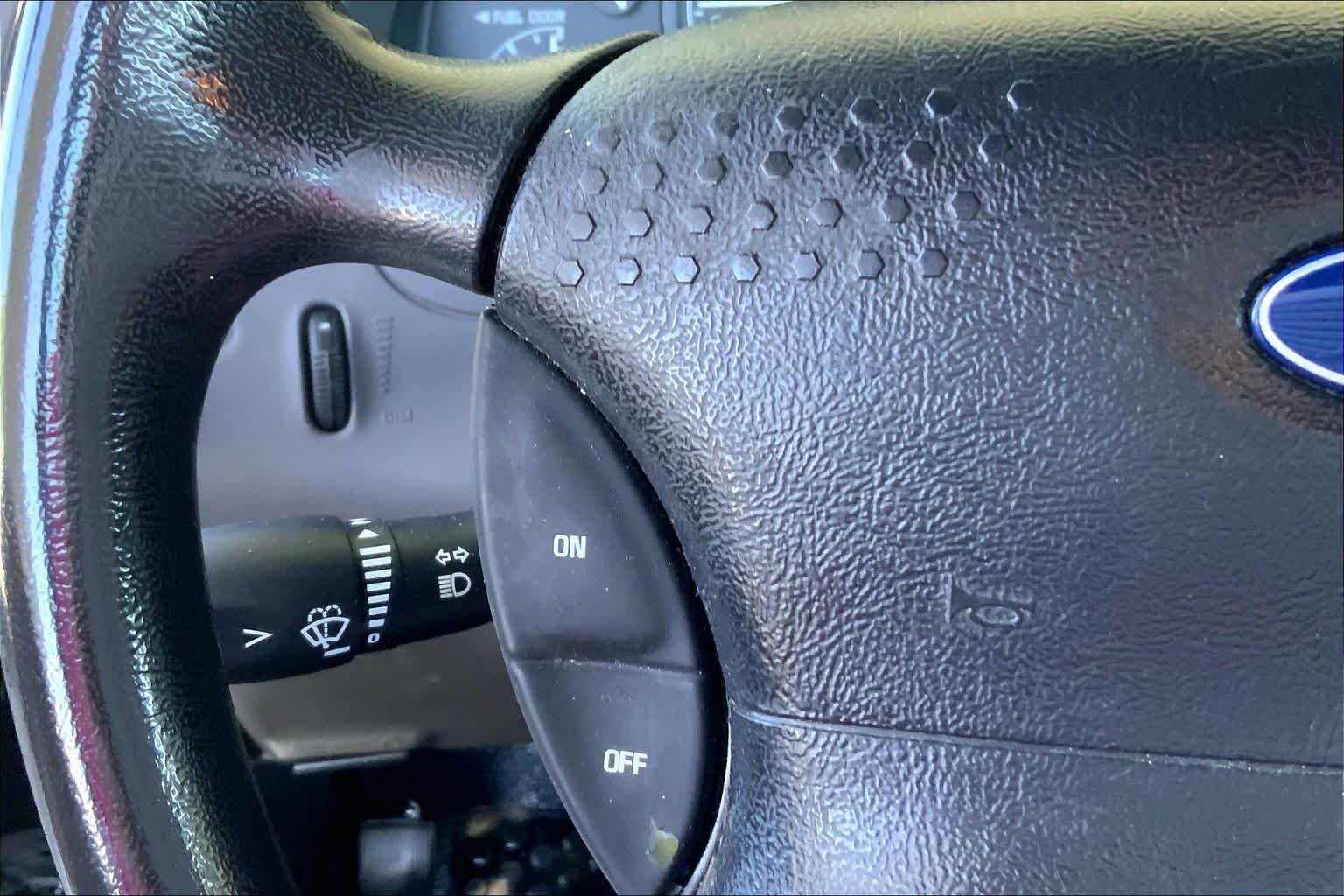 Used 2003 Black Ford Edge image 18