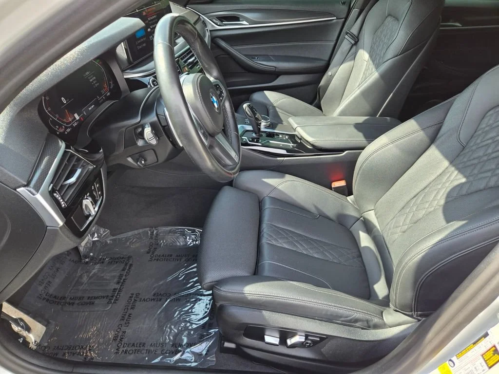 Used 2023 Alpine White BMW 540i image 10