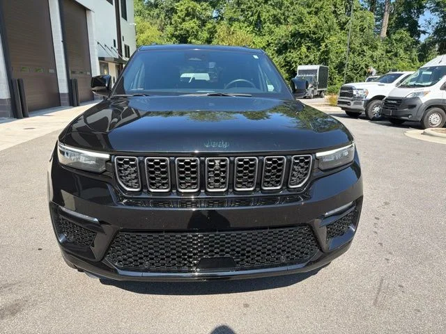 Used 2024 Black Jeep Summit Reserve 4xe image 9