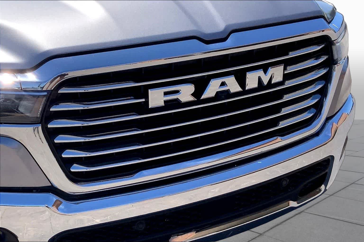 Used 2025 Billet Silver Metallic Clearcoat Ram Laramie image 29