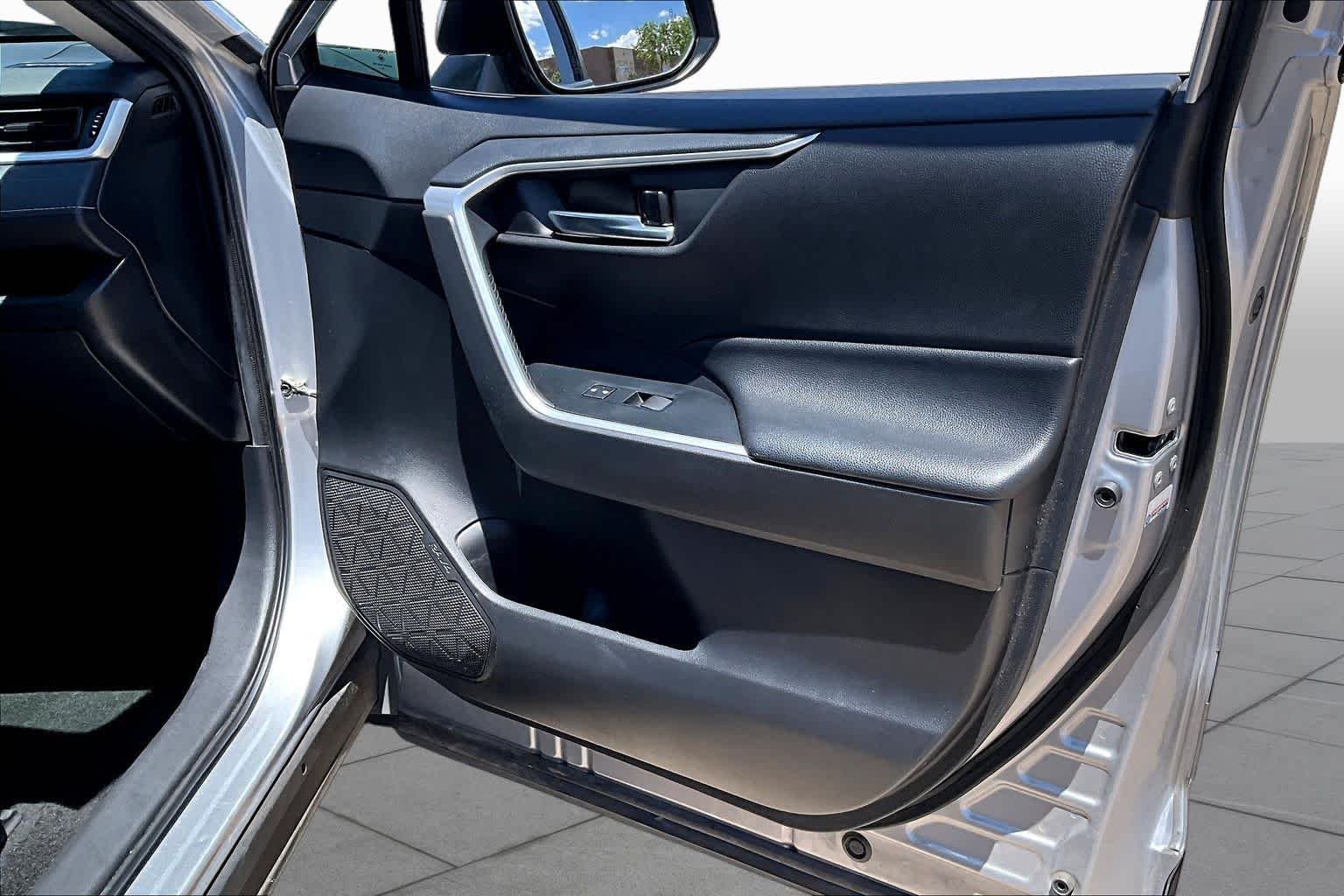 Used 2020 Silver Sky Metallic Toyota Hybrid XLE image 20