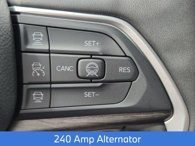 New 2026 Silver Zynith Exterior Paint Jeep Altitude image 20