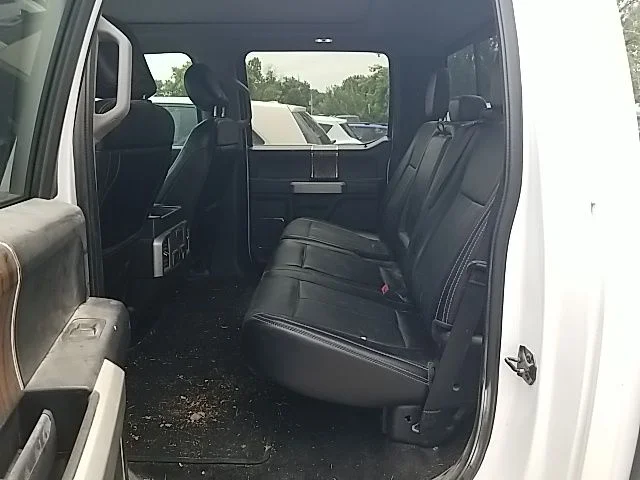 Used 2018 White Ford Lariat image 27