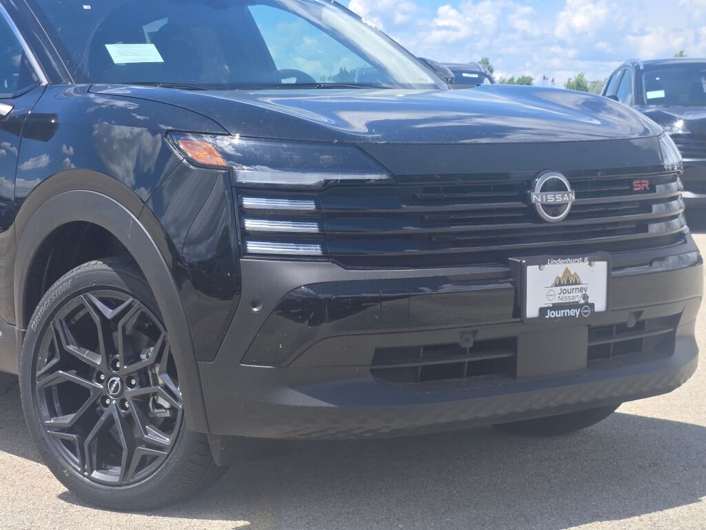 New 2026 Super Black Nissan SR image 2