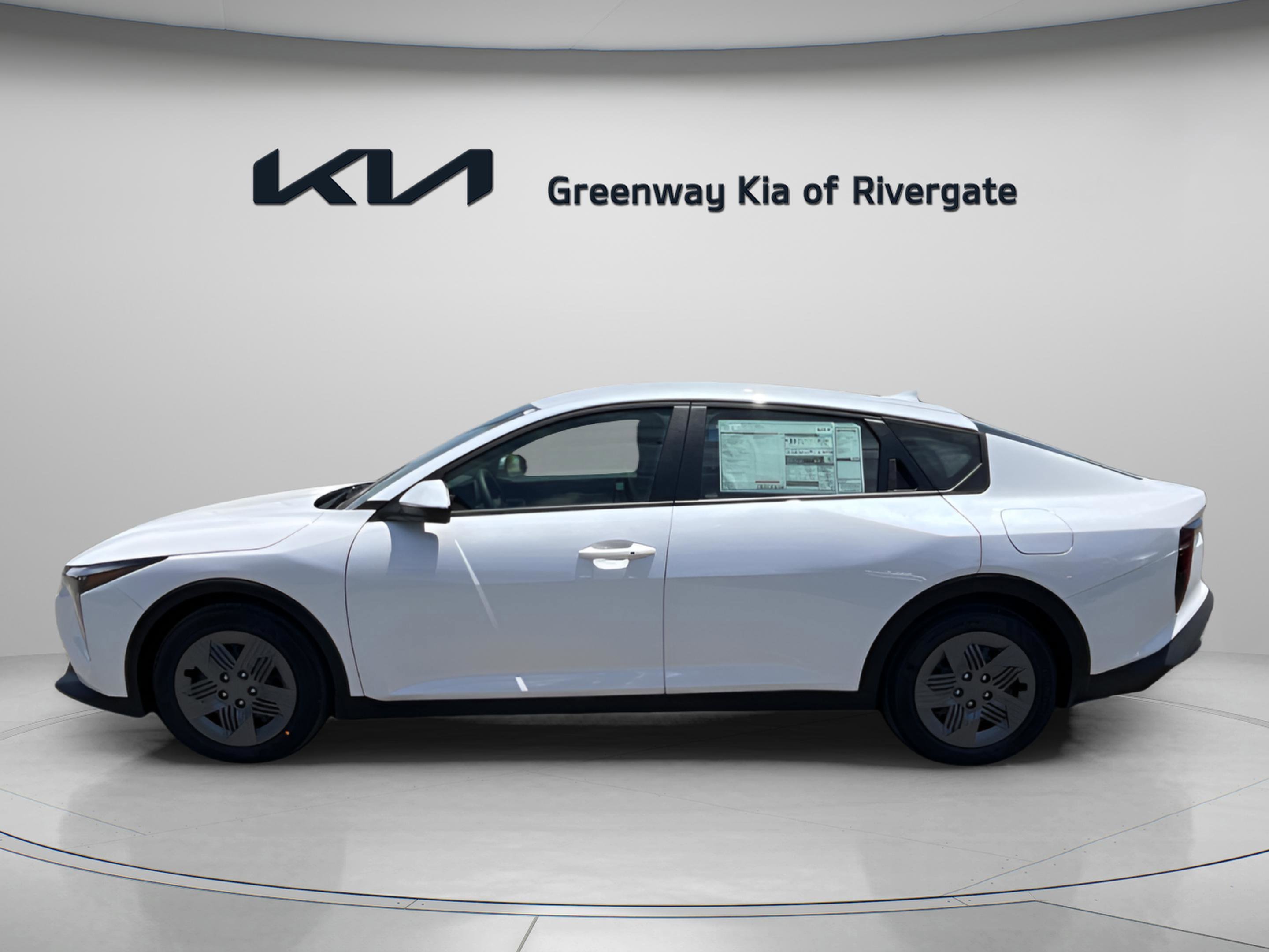 New 2026 Snow White Pearl Kia LX image 4