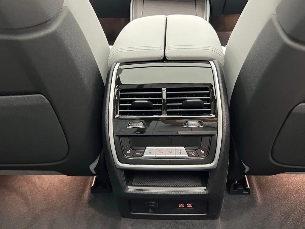 2026 BMW X5 40i - Photo 9