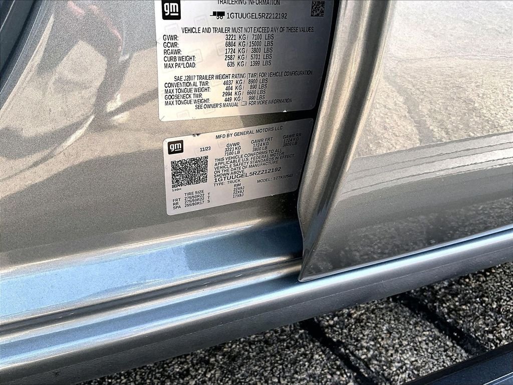 Used 2024 Silver GMC Denali image 22
