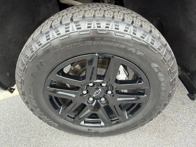 Used 2023 Red Hot Chevrolet Custom Trail Boss image 11