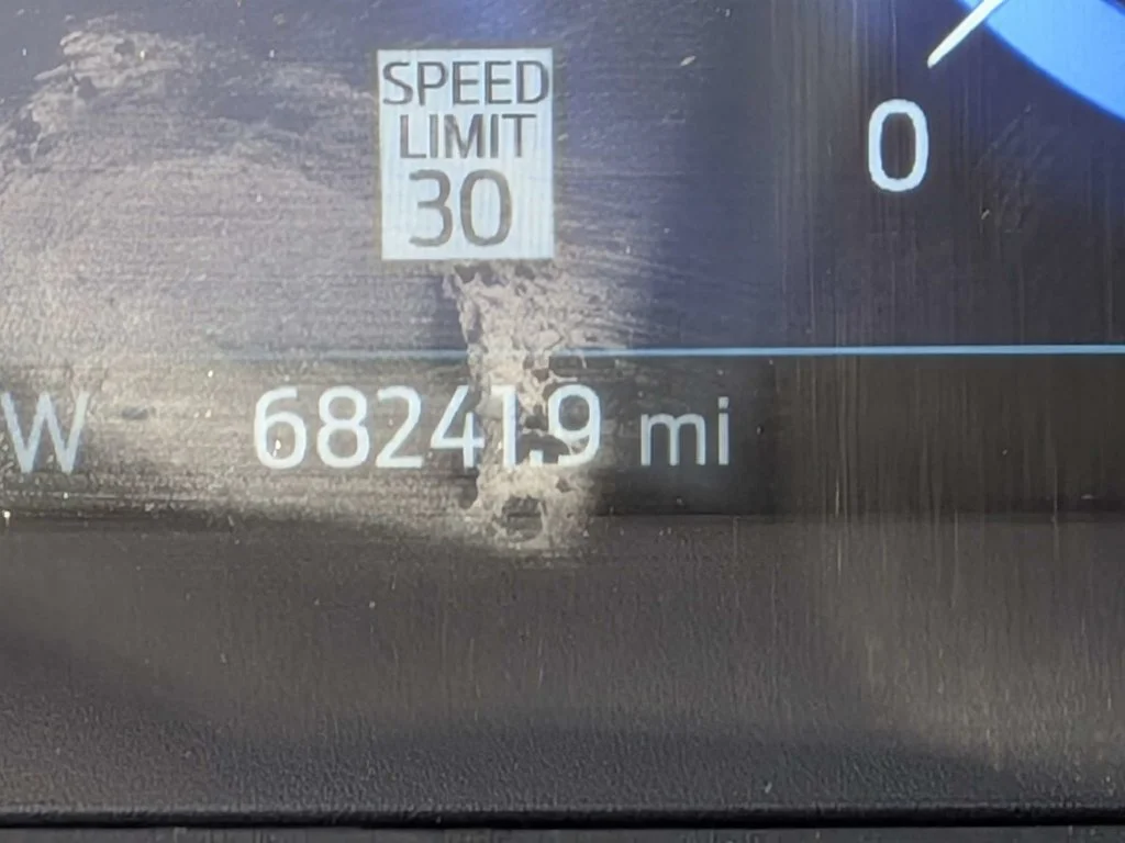 Used 2020 Silver Metallic Ford Platinum image 26
