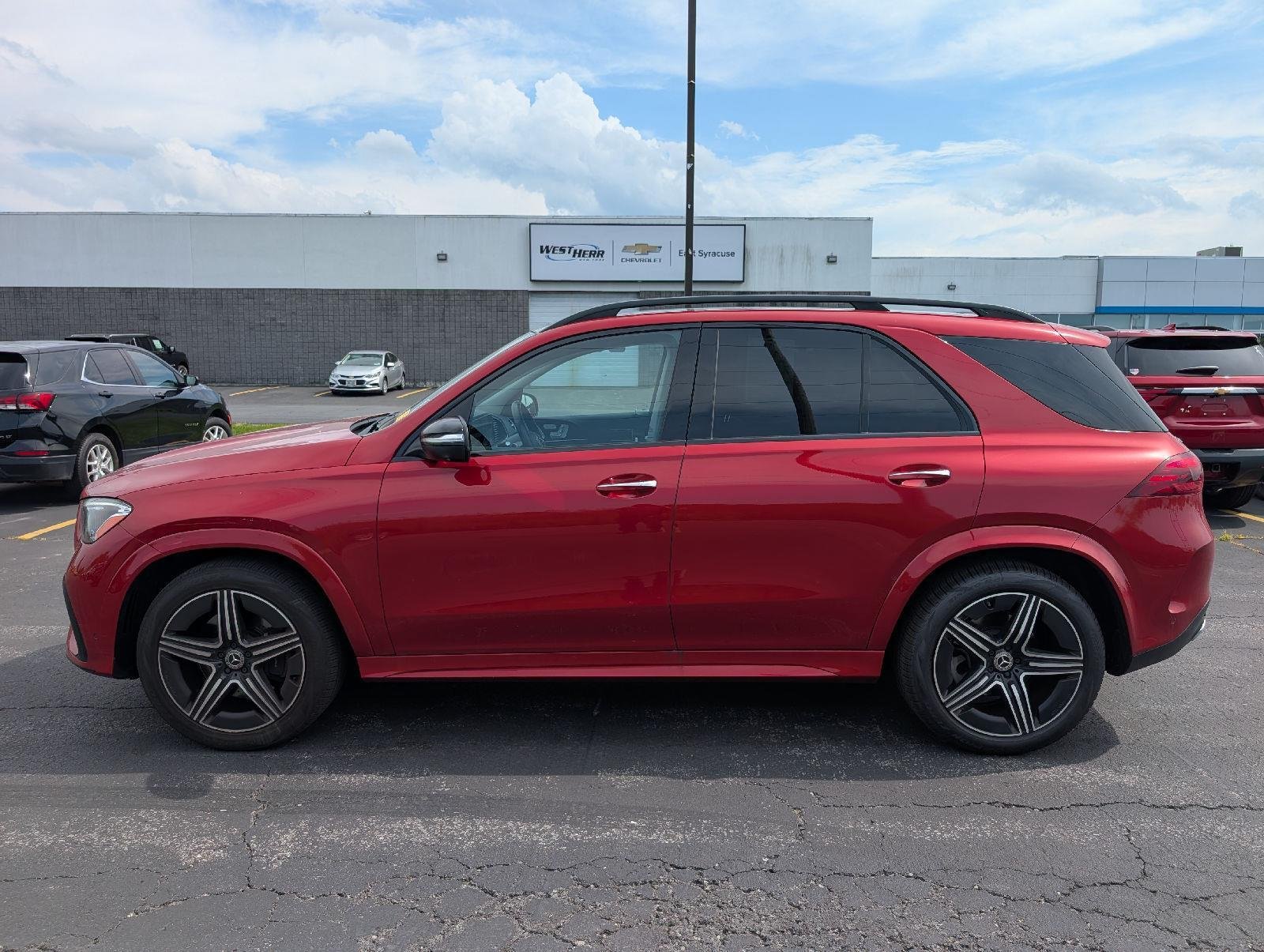Used 2024 MANUFAKTUR Cardinal Red Metallic Mercedes-Benz GLE 350 image 5