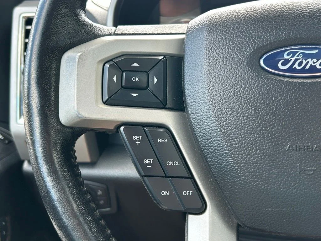 Used 2017 White Gold Metallic Ford Lariat image 25