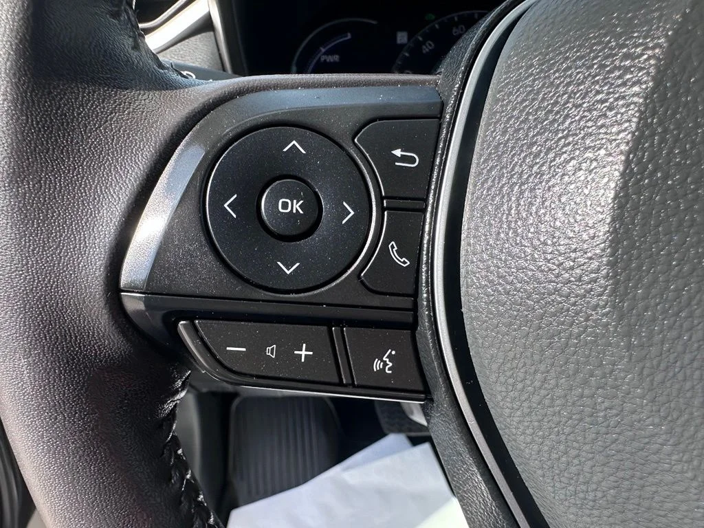 2024 Toyota RAV4 XSE - Photo 19