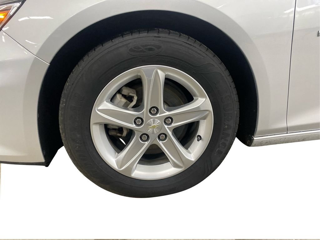 Used 2020 Silver Chevrolet LS image 5