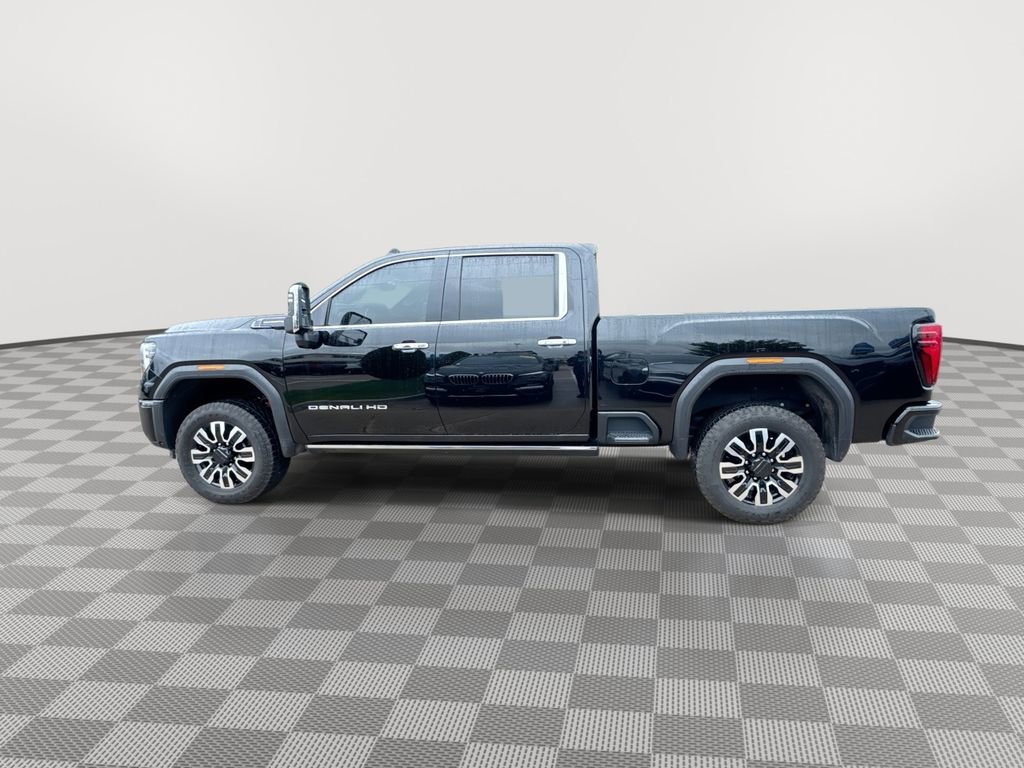 Used 2025 Onyx Black GMC Denali Ultimate image 7