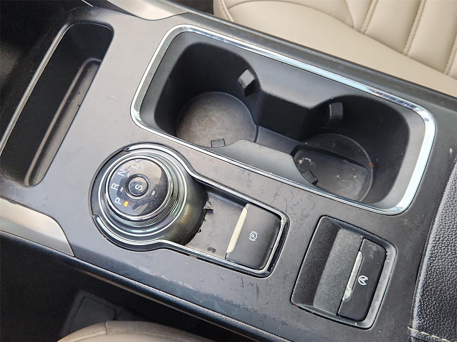 Used 2019 Black Ford SEL image 15