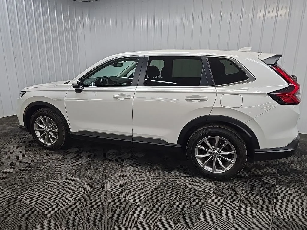 Used 2023 White Honda EX-L image 4