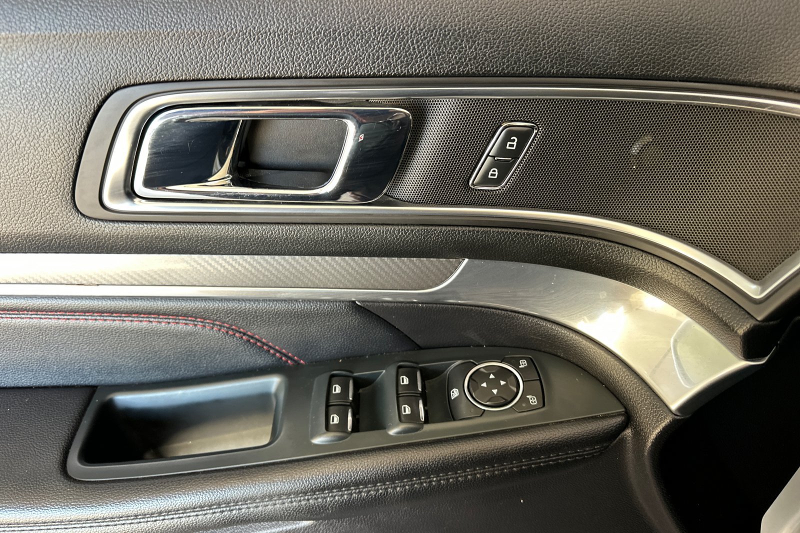 Used 2019 Silver Ford Sport image 10