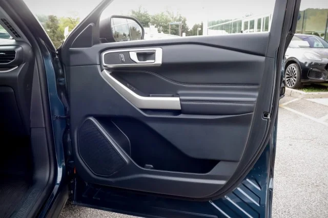 2023 Ford Explorer XLT - Photo 24