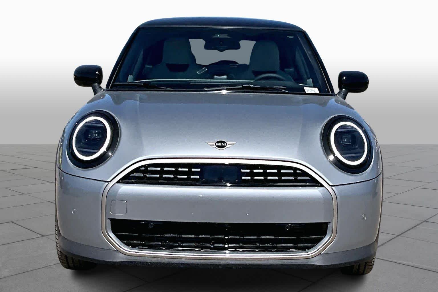 New 2026 MINI 2 Door Signature Plus Coupe in Houston #T2Y10596