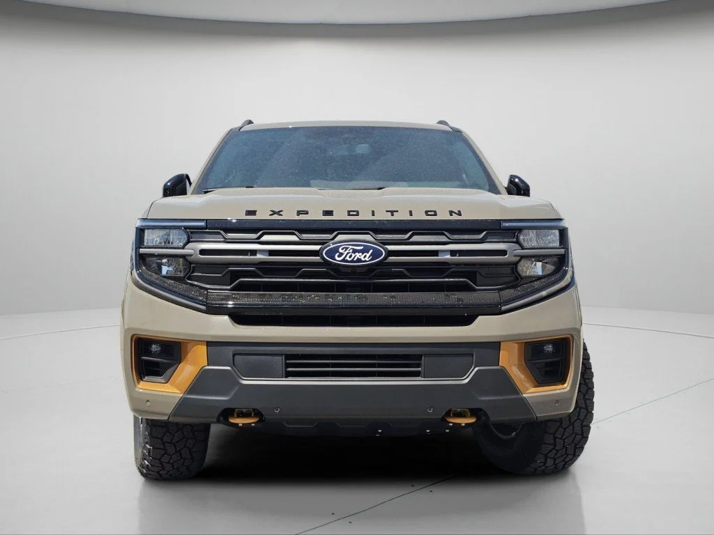New 2027 Gray Ford Tremor image 3