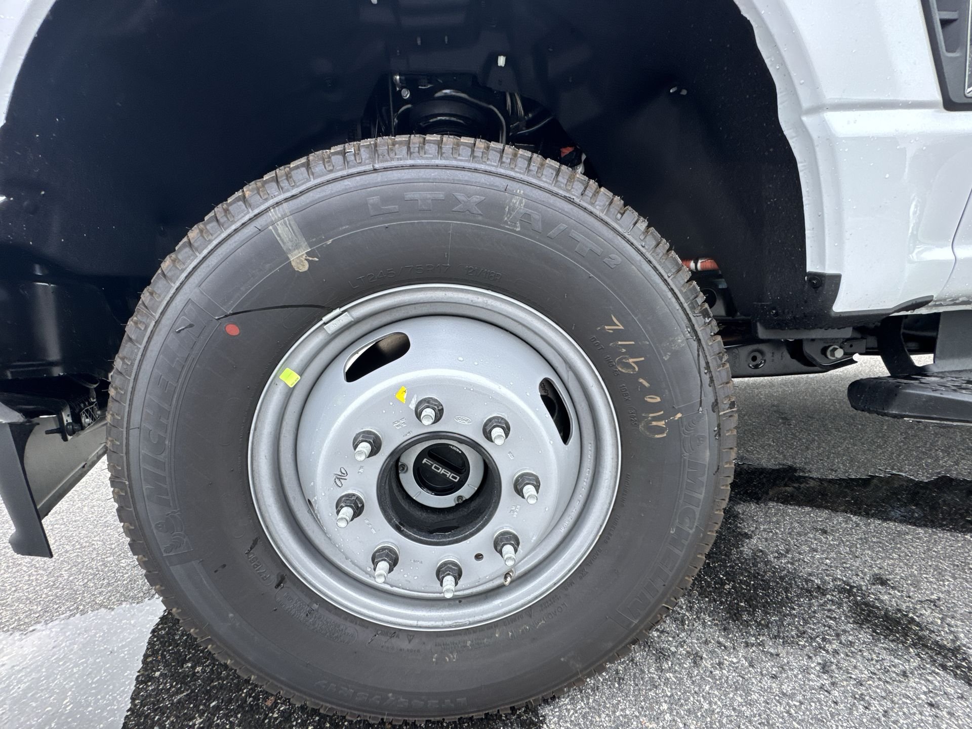 New 2026 Oxford White Ford F-350® XL image 2