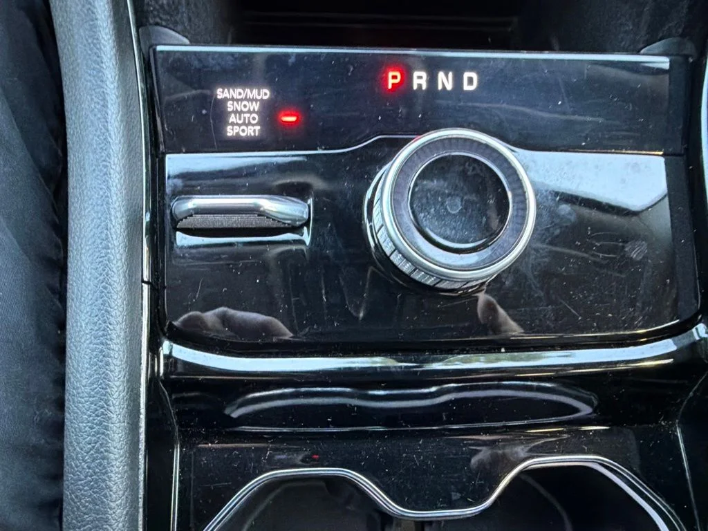Used 2021 Gray Jeep Limited image 27