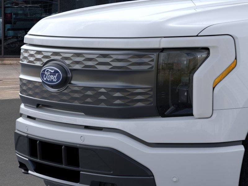 2025 Ford F-150 Lightning Lariat - Photo 17