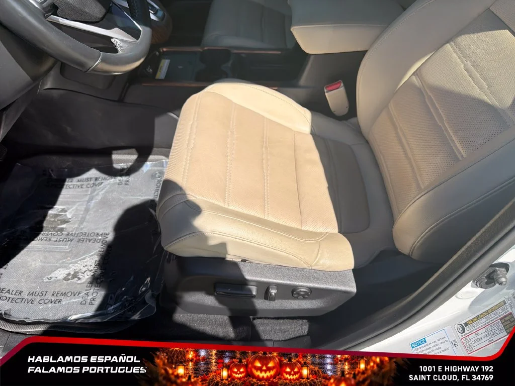 Used 2022 White Honda Touring image 16