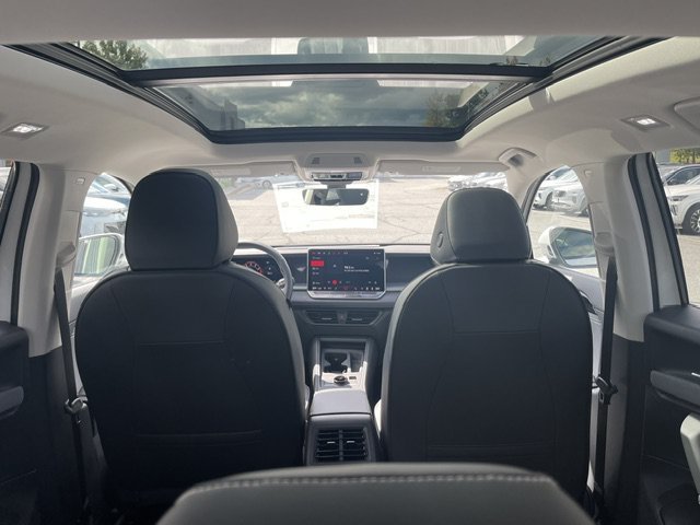 New 2026 Pure White Volkswagen 2.0T SE image 9
