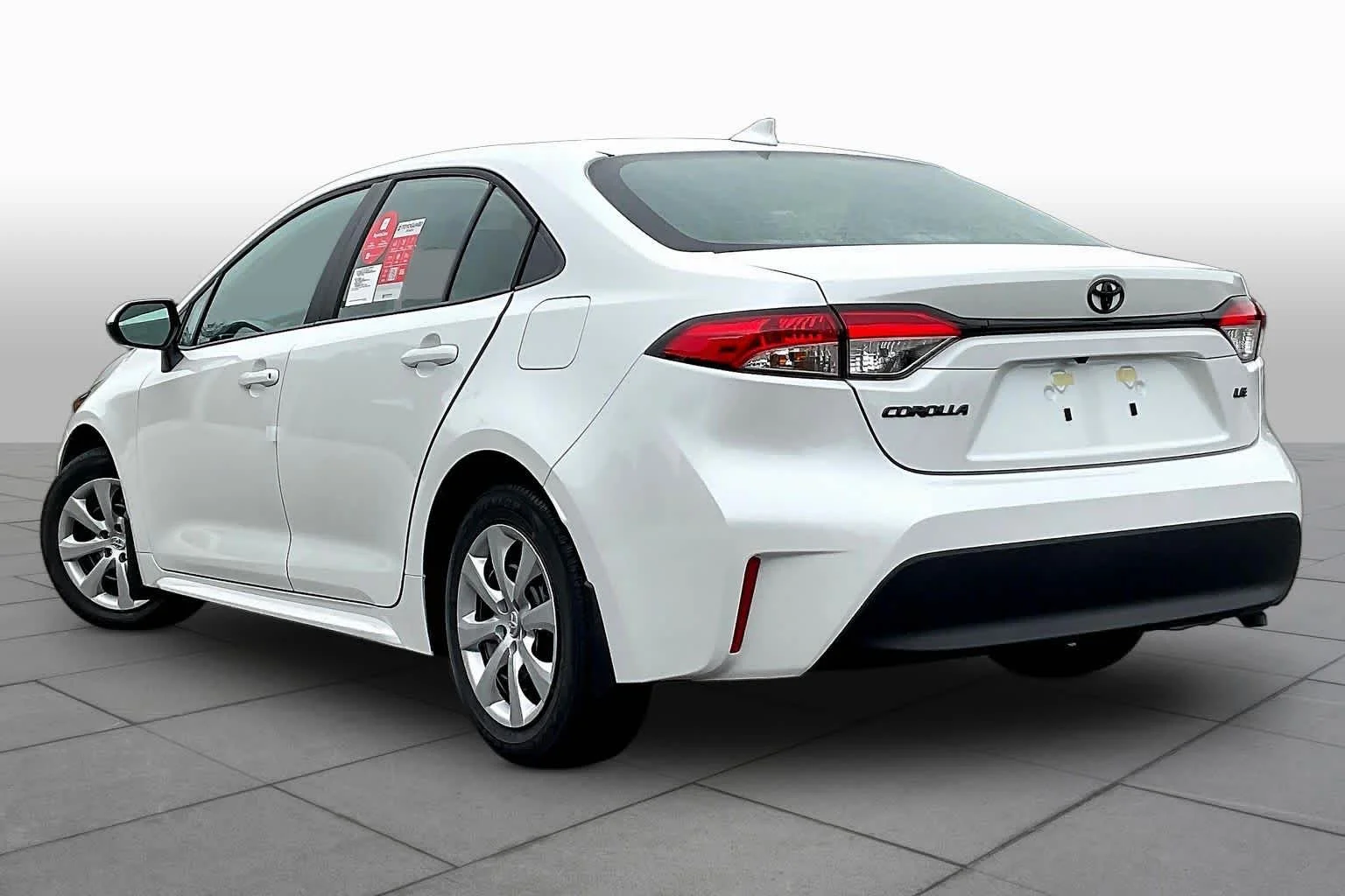 New 2027 Wind Chill Pearl Toyota LE image 12