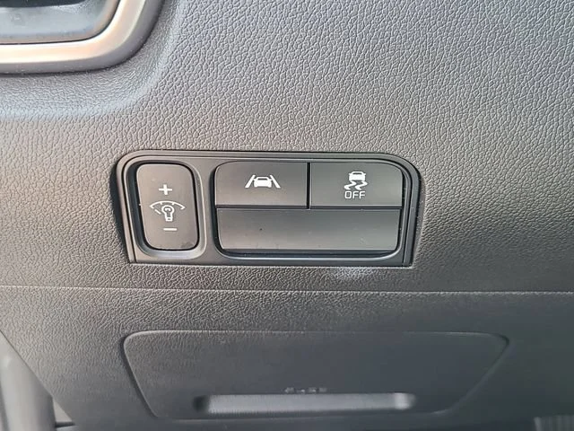 Used 2023 Gray Kia LX image 25