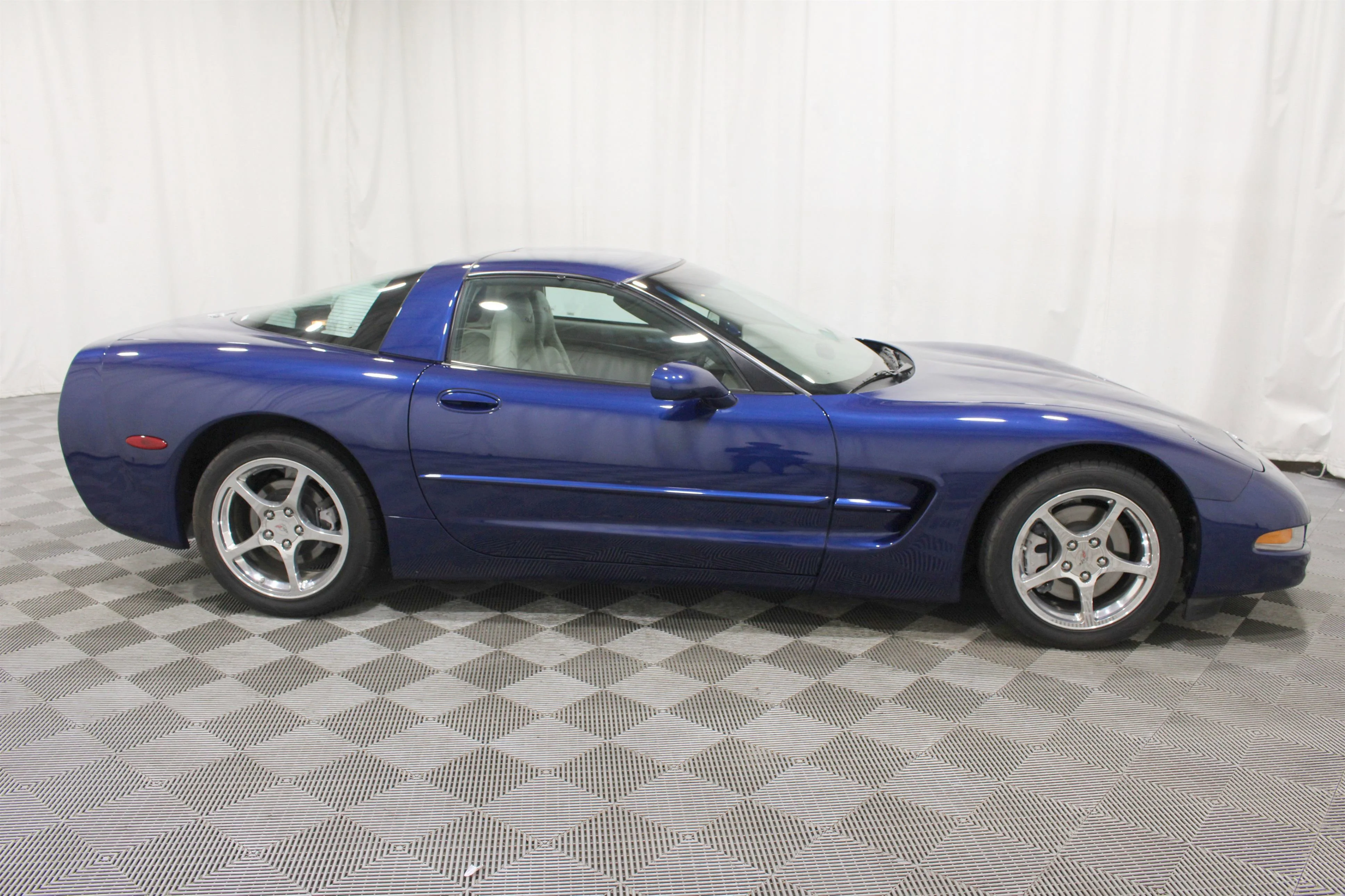 2004 Chevrolet Corvette Base - Photo 18