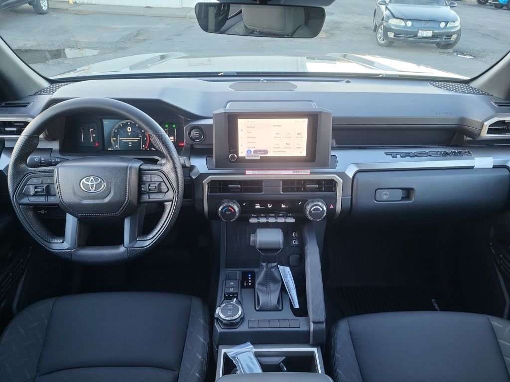 2025 Toyota Tacoma SR5 - Photo 13