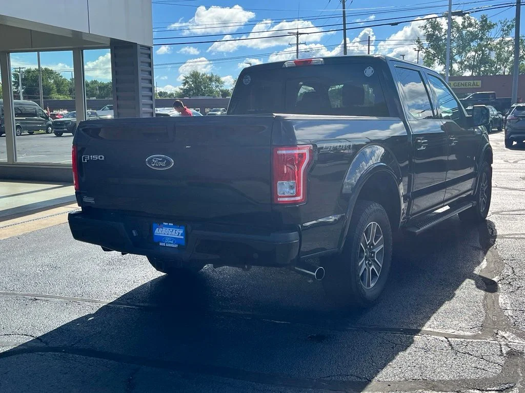 Used 2017 Black Ford XLT image 4