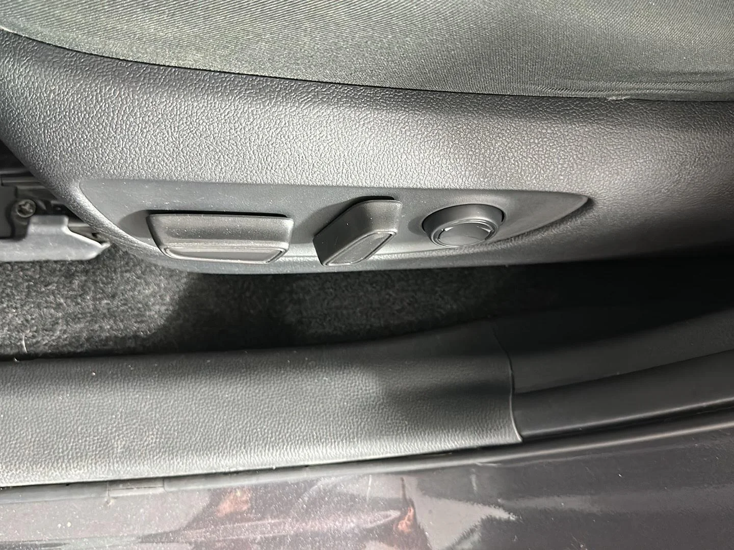 Used 2024 Magnetic Gray Metallic Toyota XLE image 26