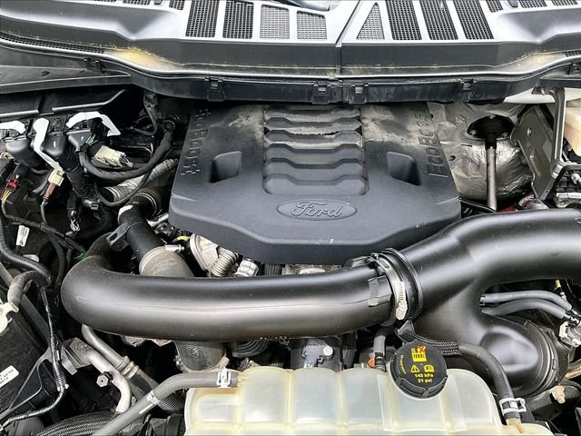 Used 2021 White Ford Lariat image 34