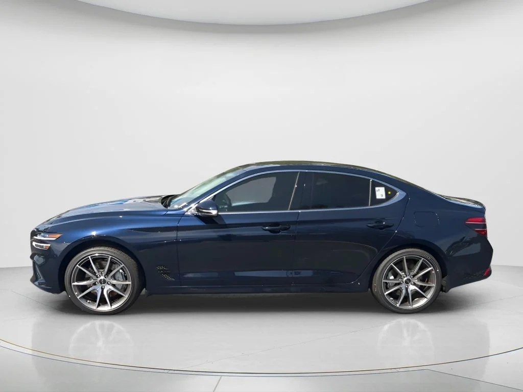 2026 GENESIS G70 Standard - Photo 8