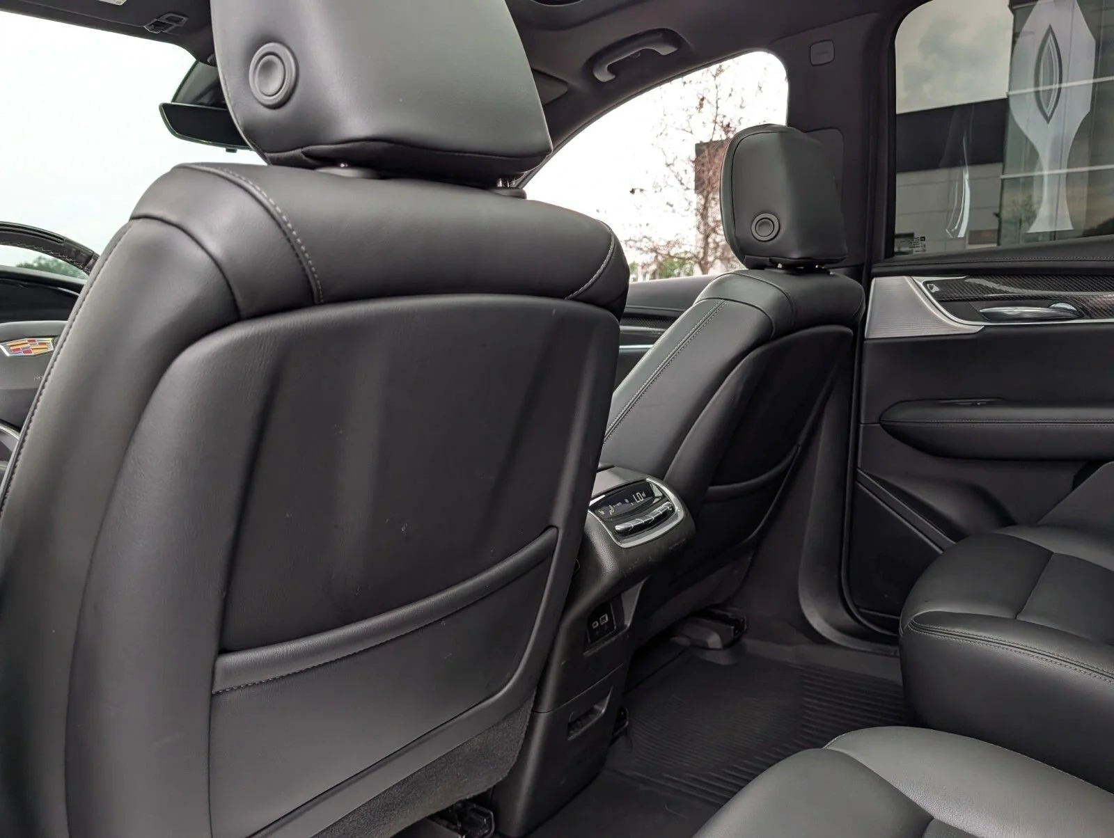 2024 Cadillac XT6 Sport - Photo 29