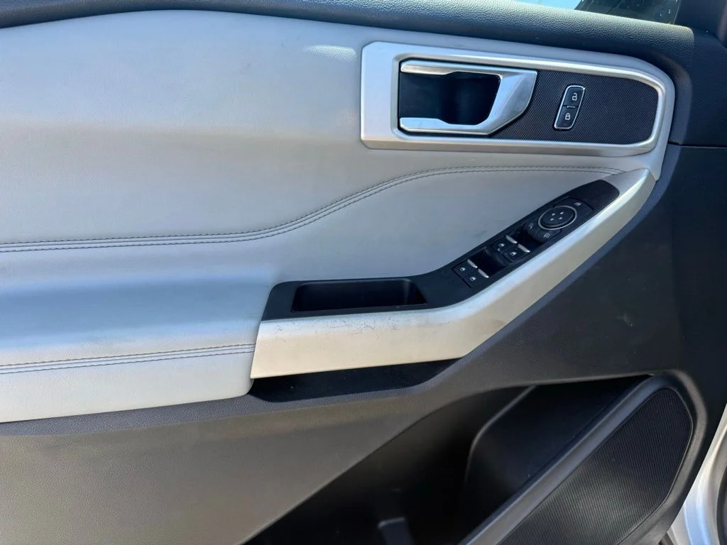 Used 2021 Silver Ford XLT image 5