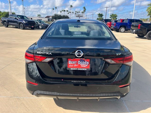 Used 2023 Black Nissan SV image 5