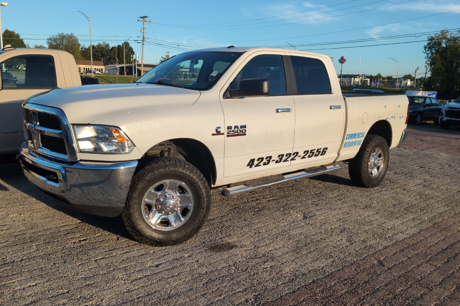 Used 2018 White Ram SLT image 12