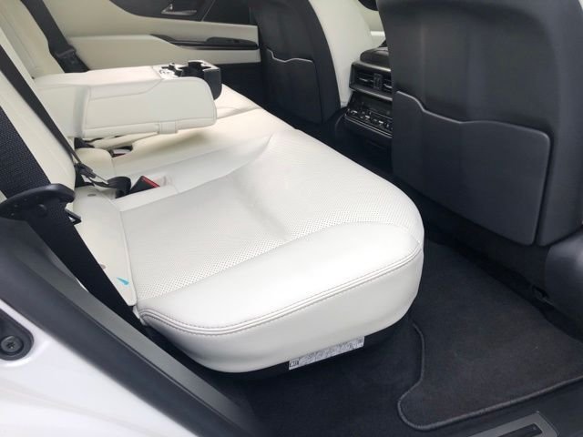 New 2026 Eminent White Pearl Lexus  600 LUXURY image 18