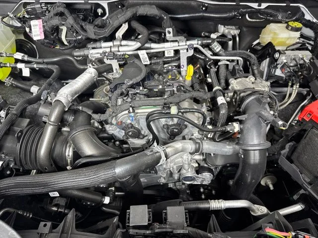 New 2026 Oxford White Ford XL image 9