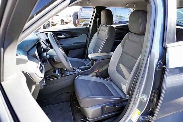 Used 2022 Gray Chevrolet LS image 14