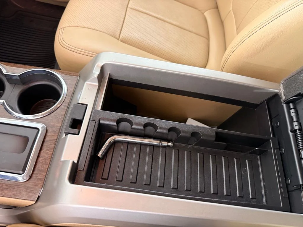 Used 2014 Red Ford Lariat image 27