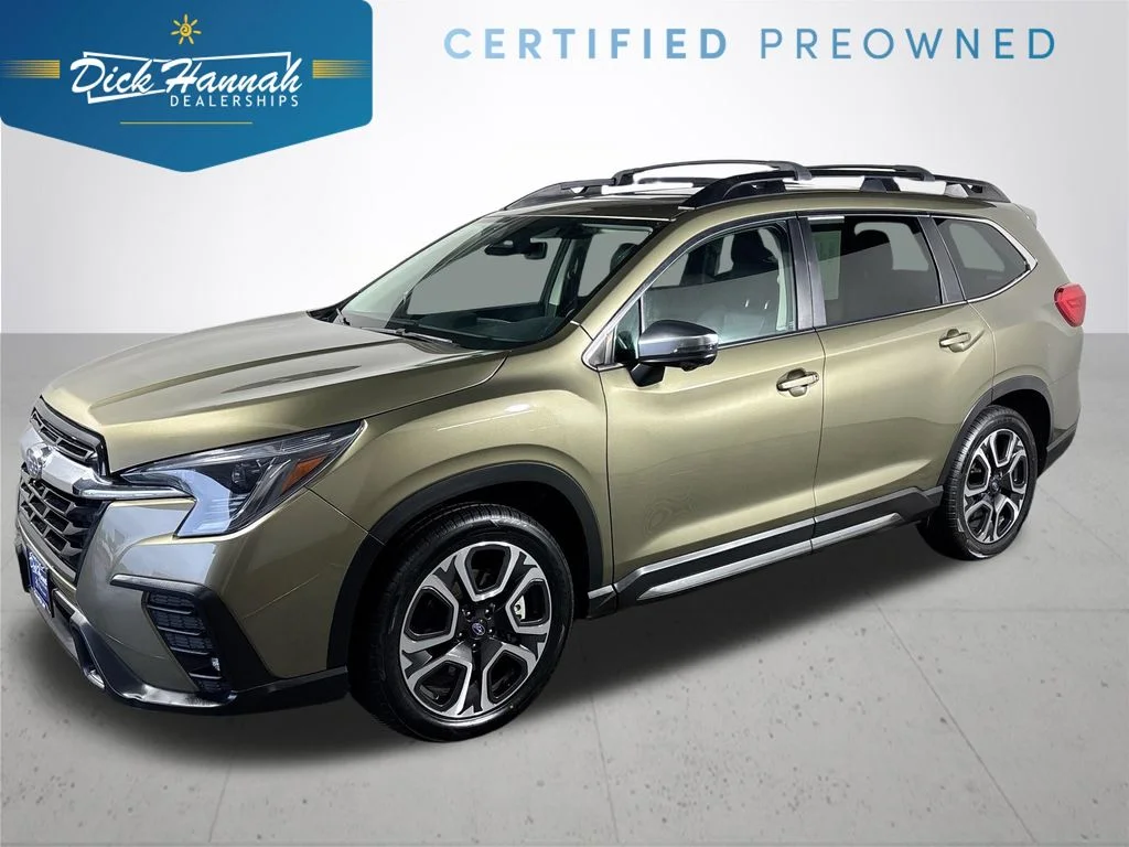 2023 Subaru Ascent Limited 7 Passenger's photo