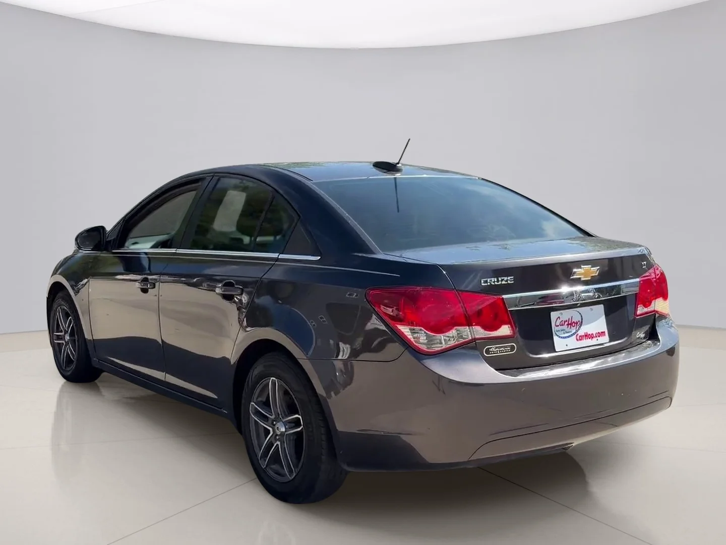 Used 2016 Gray Chevrolet 1LT image 3
