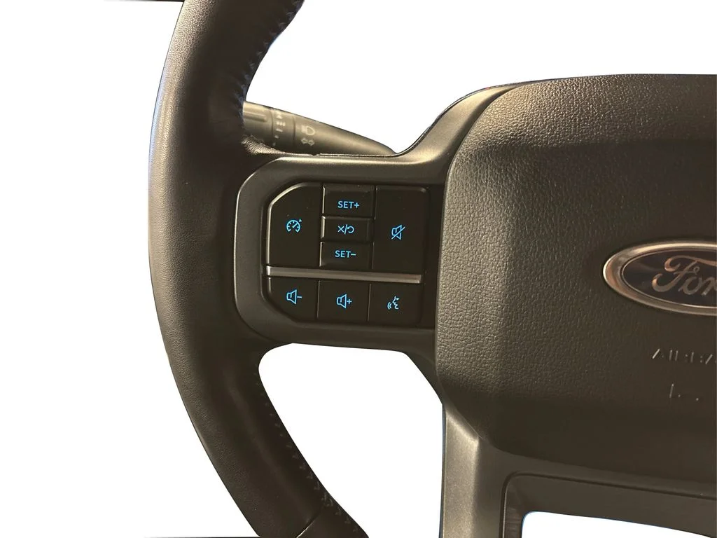 Certified Used 2024 Oxford White Ford Lariat image 32